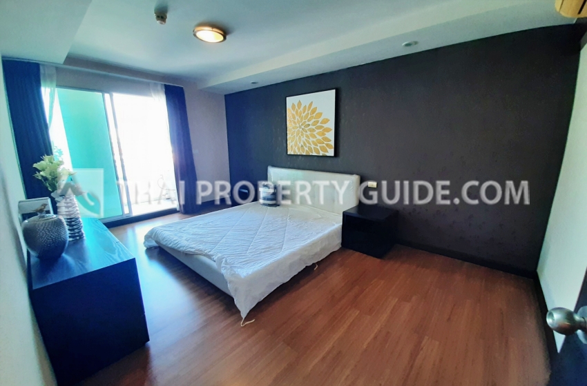 Condominium in Phaholyothin 